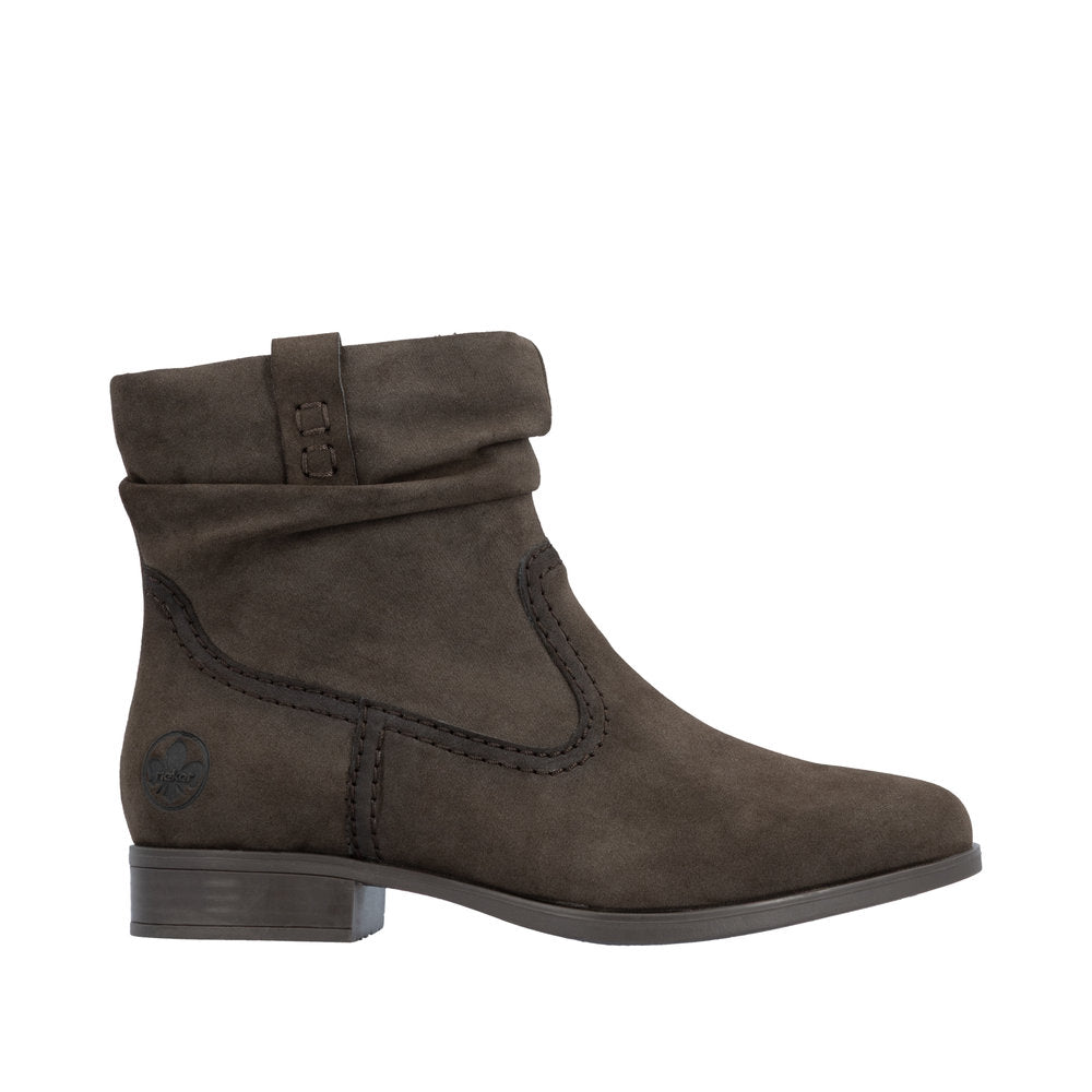 Rieker Stiefel mit Kaltfutter in Braun