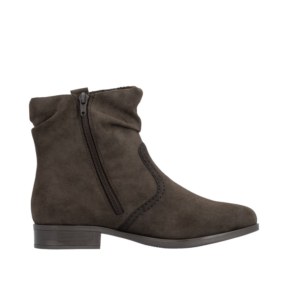 Rieker Stiefel mit Kaltfutter in Braun