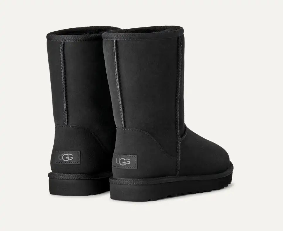 UGG Classic Short Damen Boot